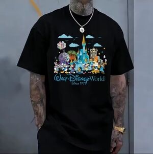 Mickey and Friends, Walt Disney World Men's T-Shirt, Black, Size: Medium, New